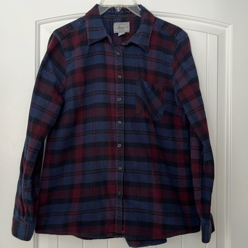 Women’s flannel shirt